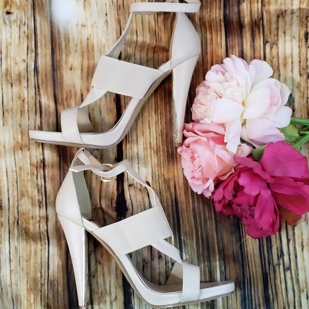 Yoki Womens Sandal Size 9 Heels Shoes Nude Beige